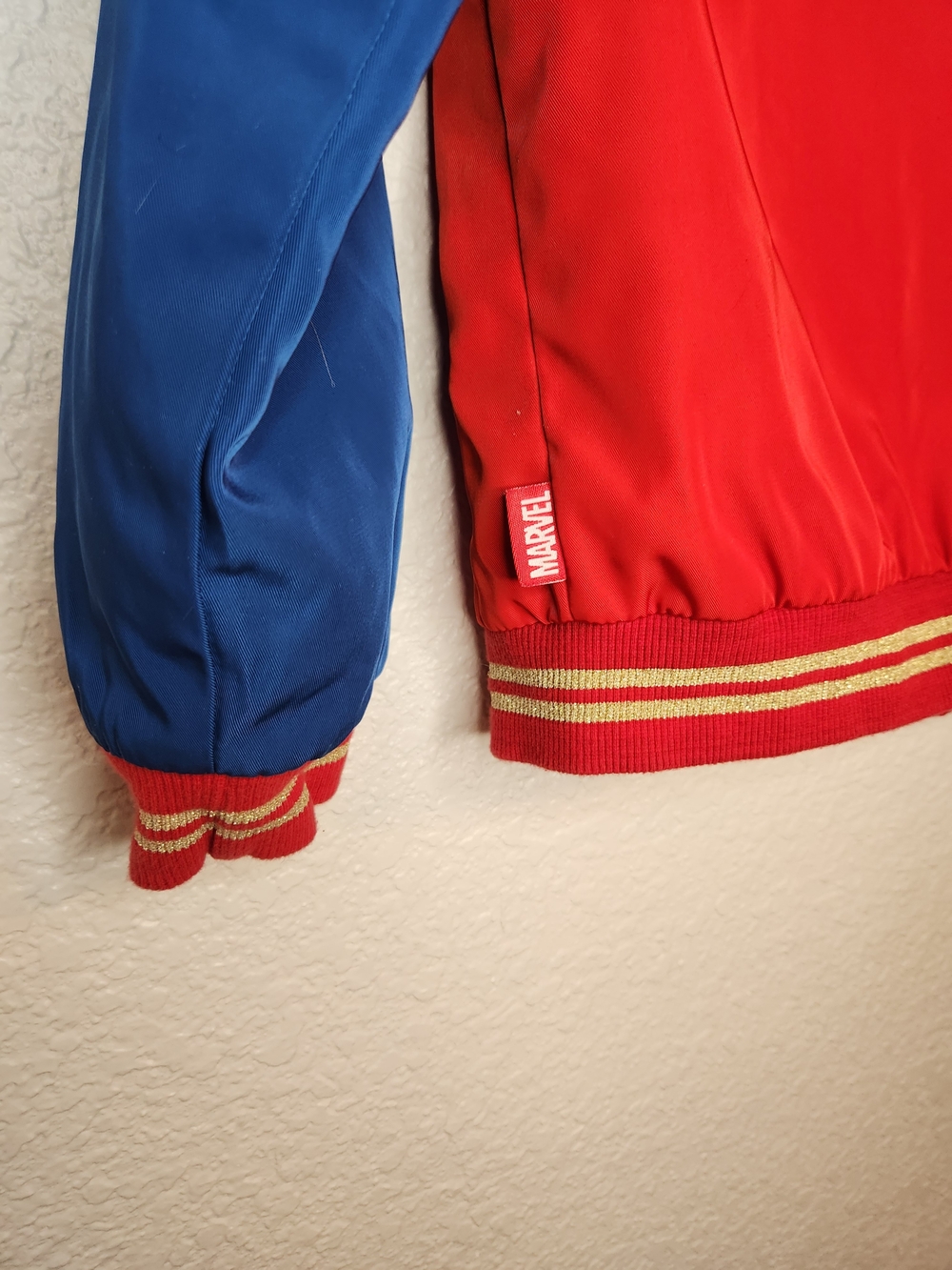 Captain Marvel Disney Comics Jacket Girls Full Zip Logo Red Blue Y2k size 5 6 - Picture 9 of 16